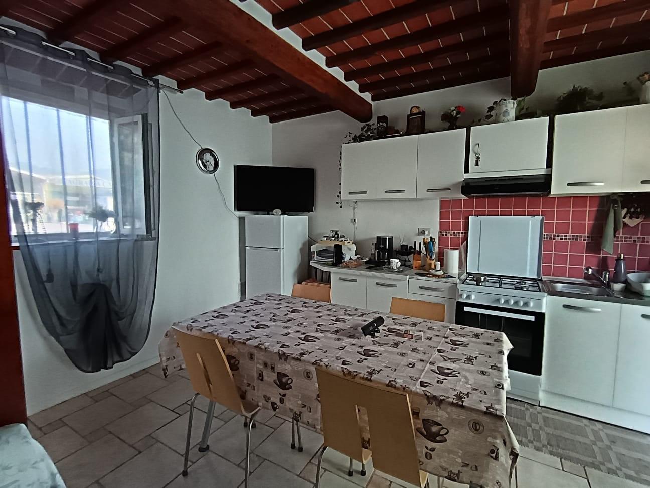 Bilocale in vendita, Pescia alberghi