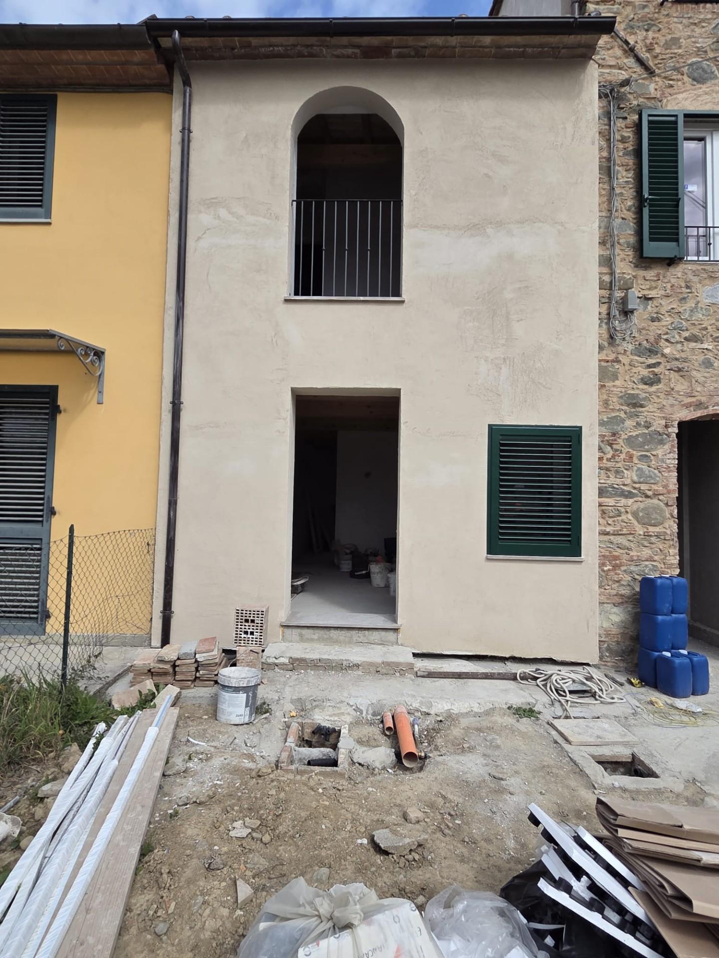 Casa indipendente con giardino, Capannori camigliano