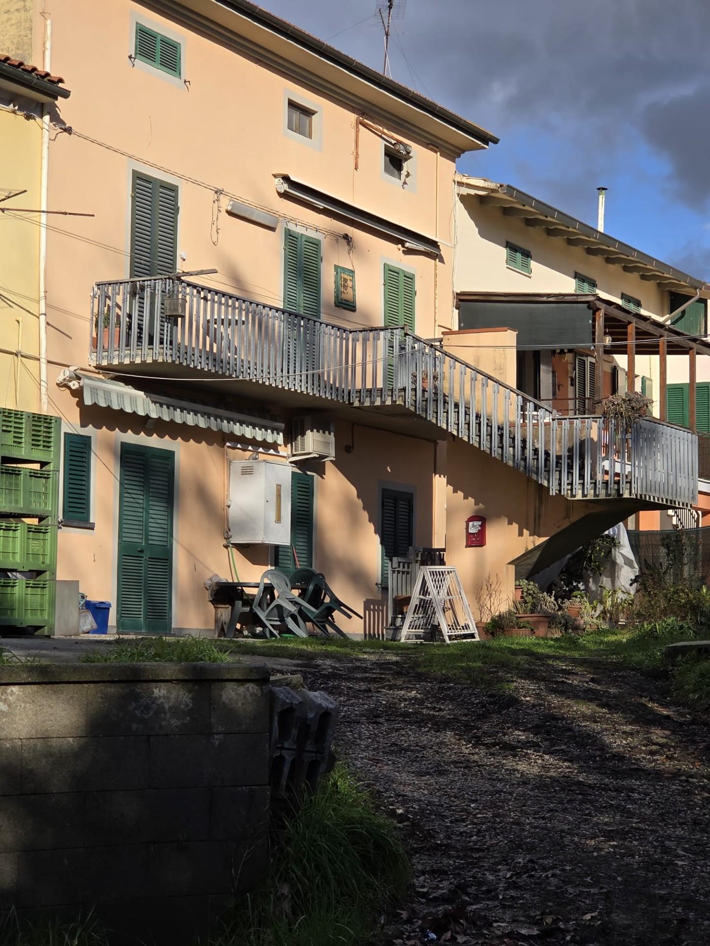 Trilocale in vendita, Castelfranco di Sotto orentano