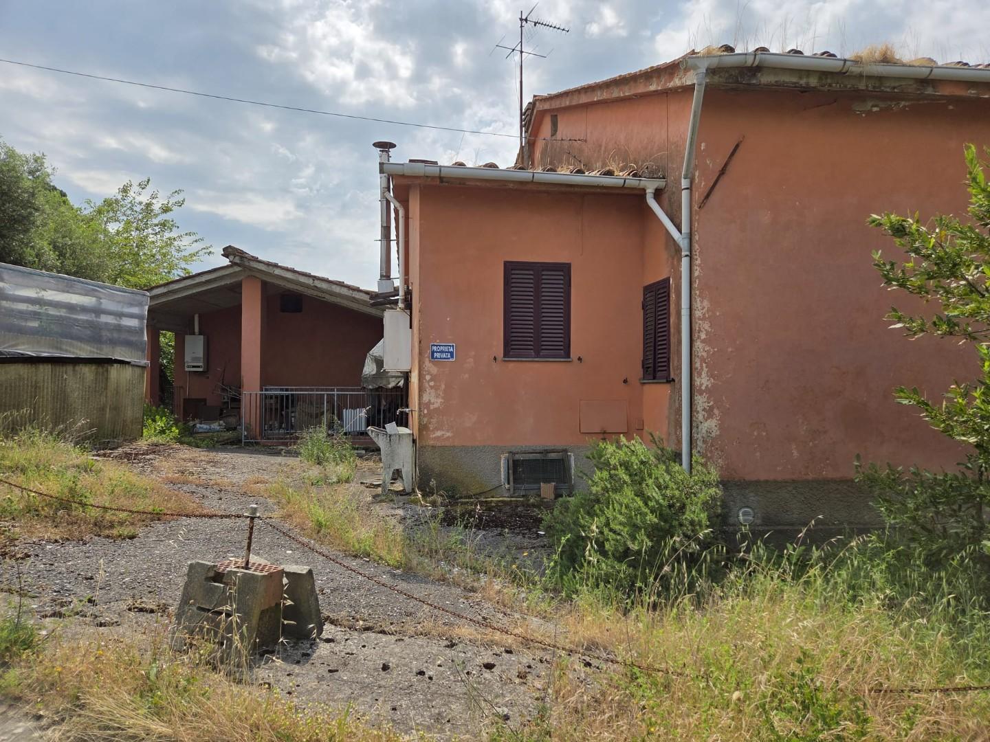 Casa indipendente con giardino a Montecarlo