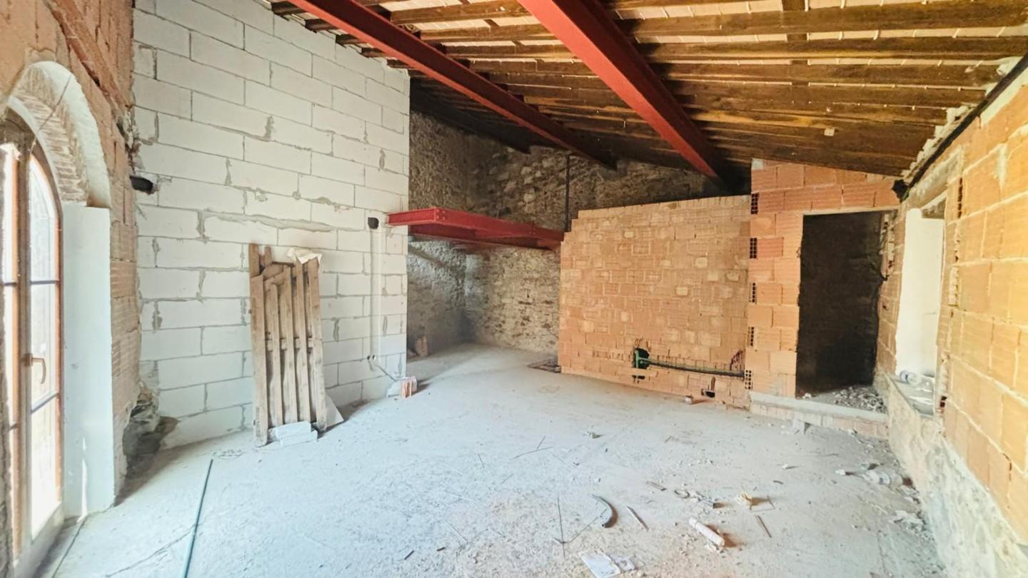 Casa indipendente da ristrutturare, Lucca sesto di moriano