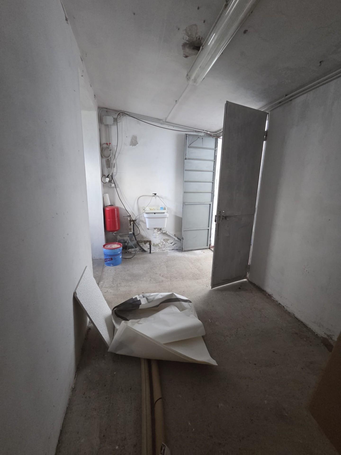 Locale commerciale in affitto, Capannori segromigno in piano