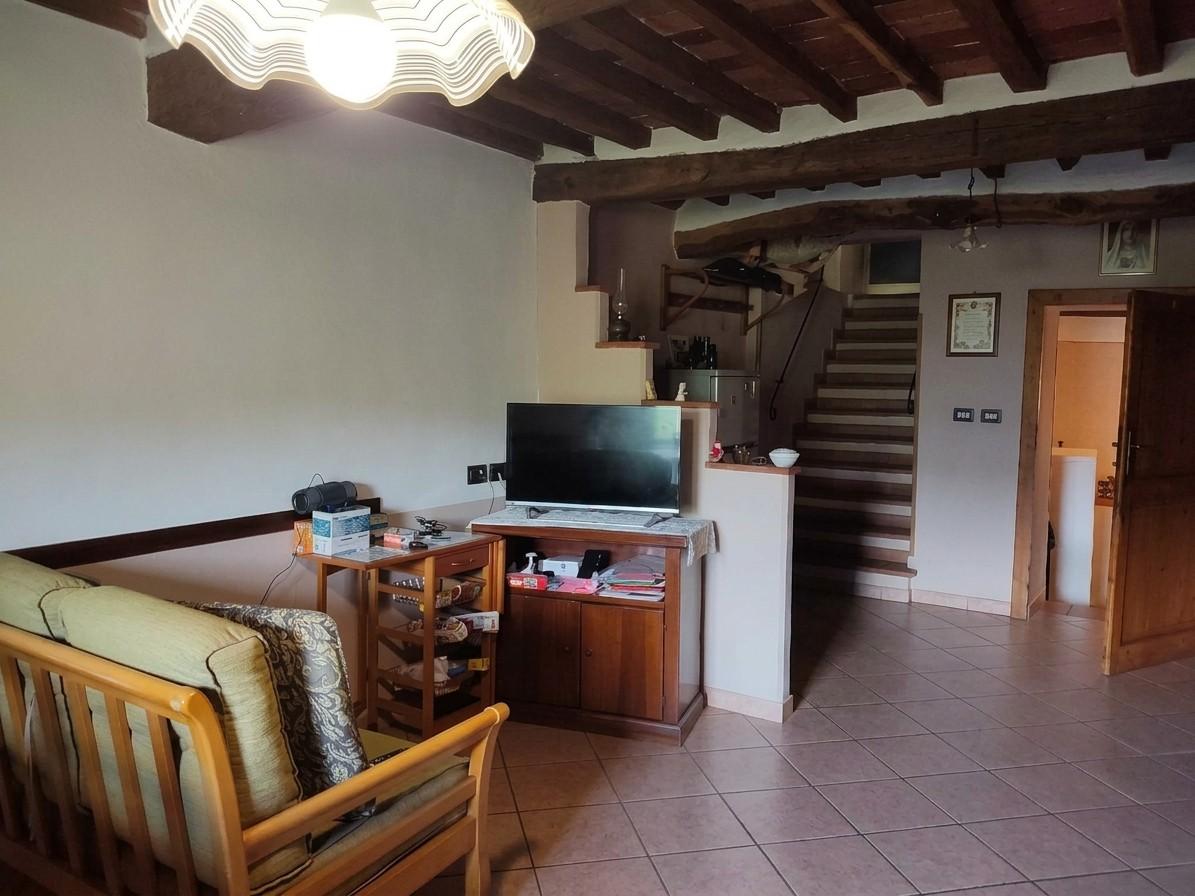 Casa indipendente in vendita, Pescia castelvecchio