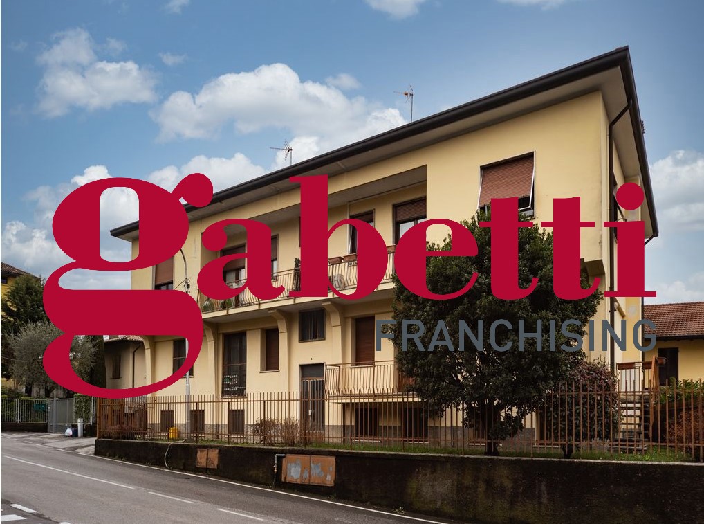 Quadrilocale da ristrutturare a Cassago Brianza