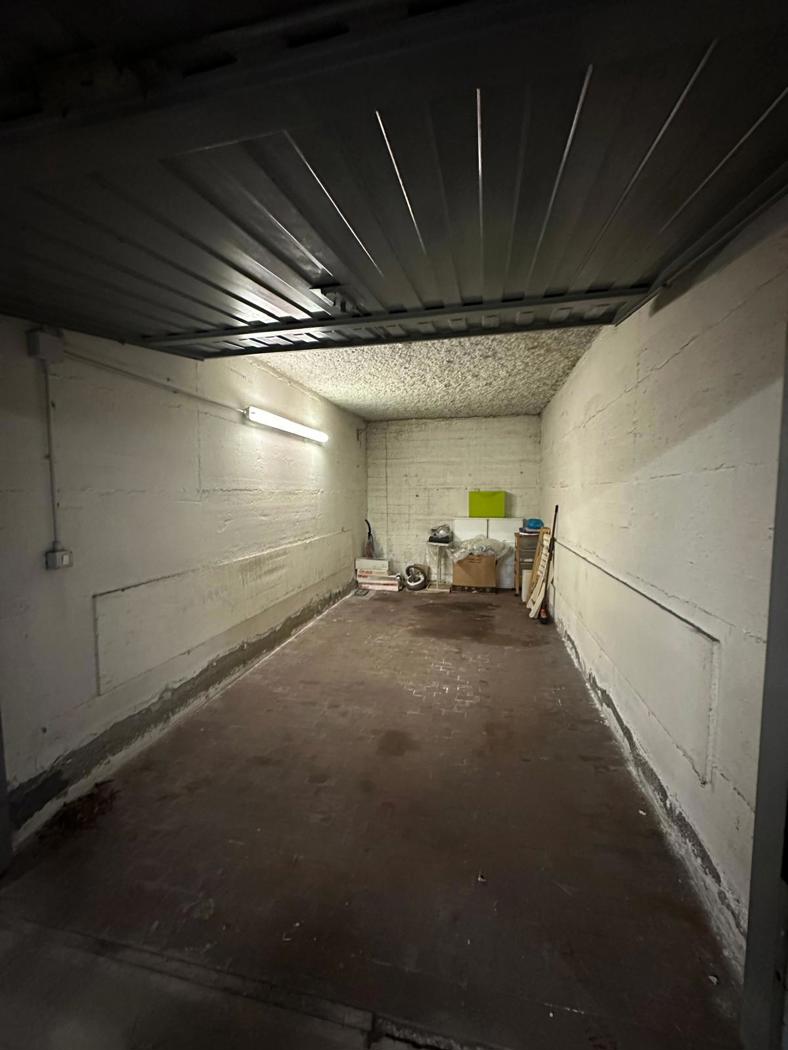 Box/Garage 17mq in vendita a Cinisello Balsamo