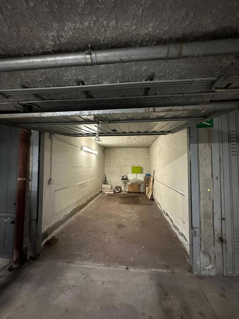 Box/Garage 17mq in vendita a Cinisello Balsamo