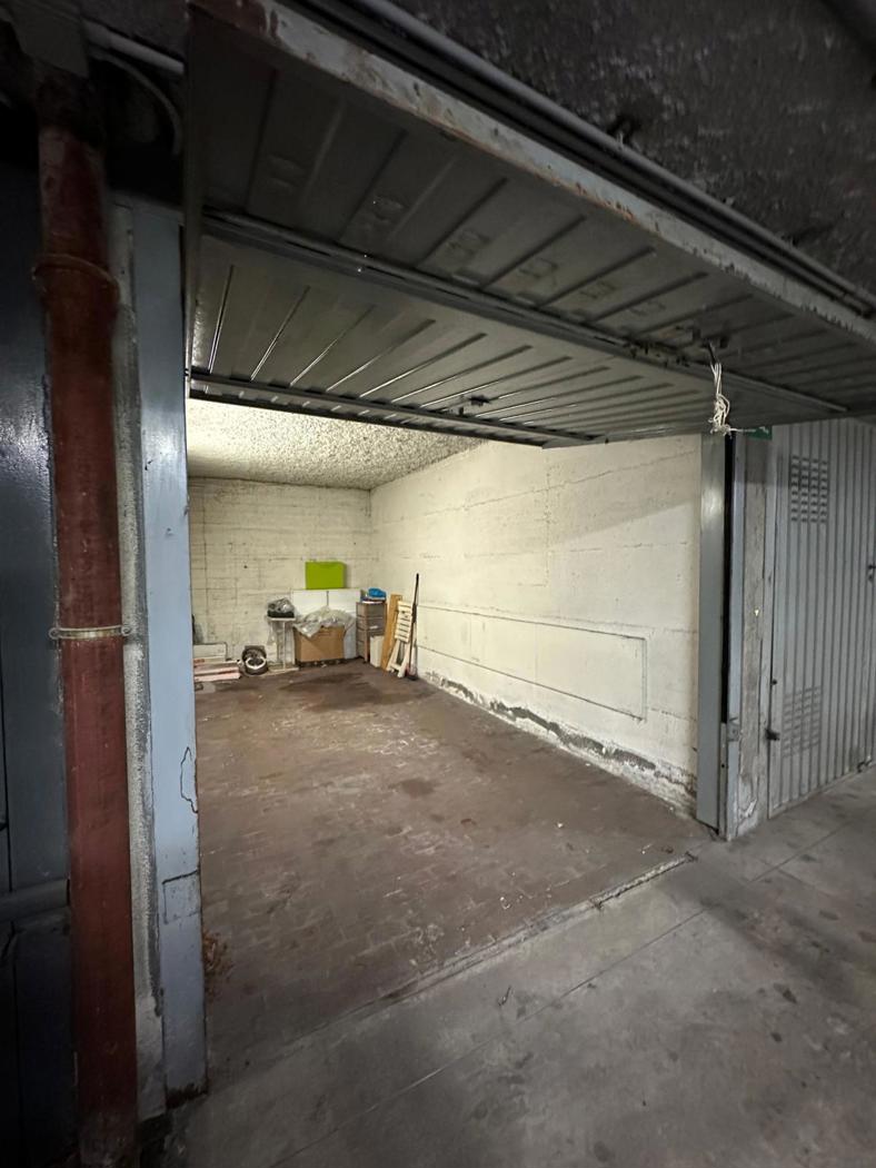 Box/Garage 17mq in vendita a Cinisello Balsamo