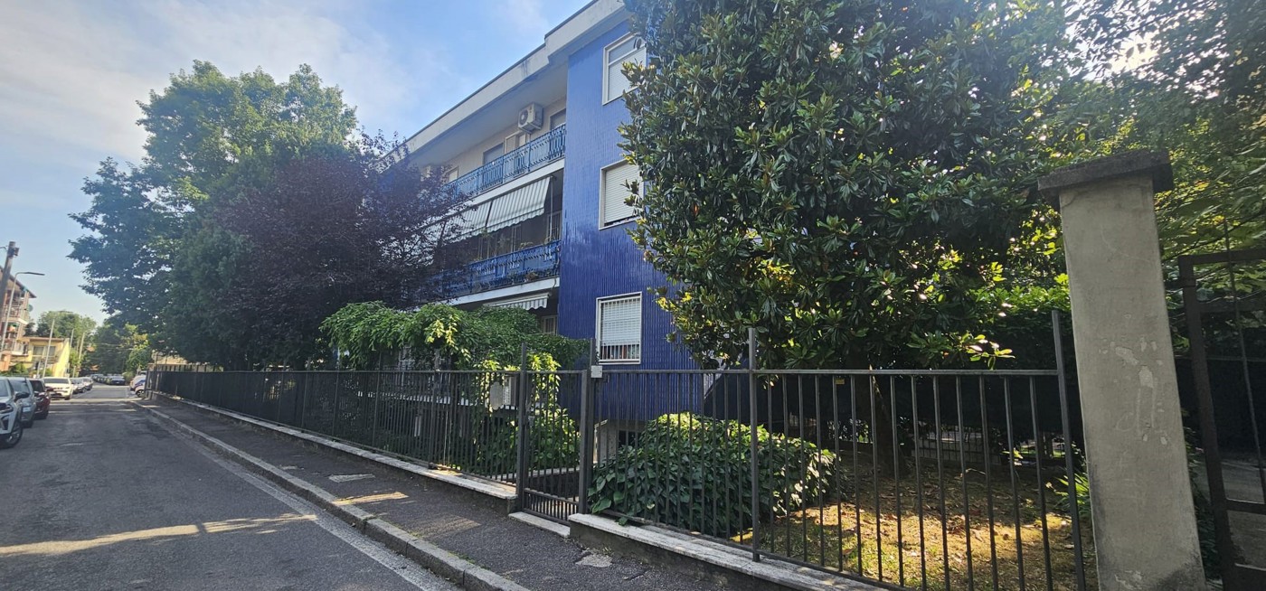 Magazzino in vendita a Cusano Milanino
