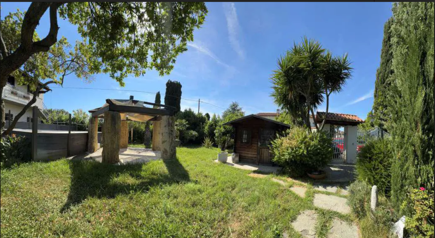 Villa Bifamiliare con giardino, Rosignano Marittimo vada
