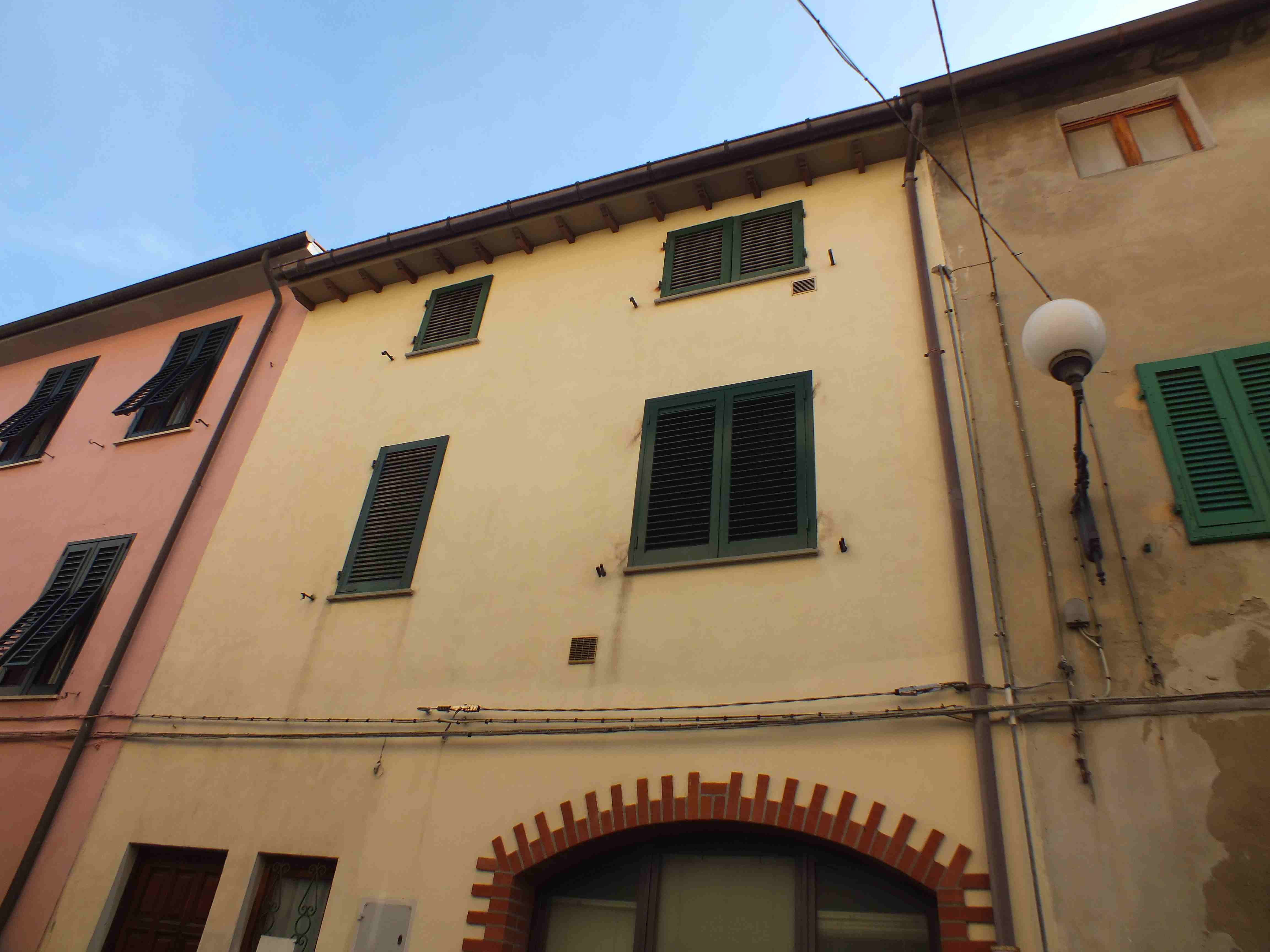 Casa indipendente in vendita a Cascina