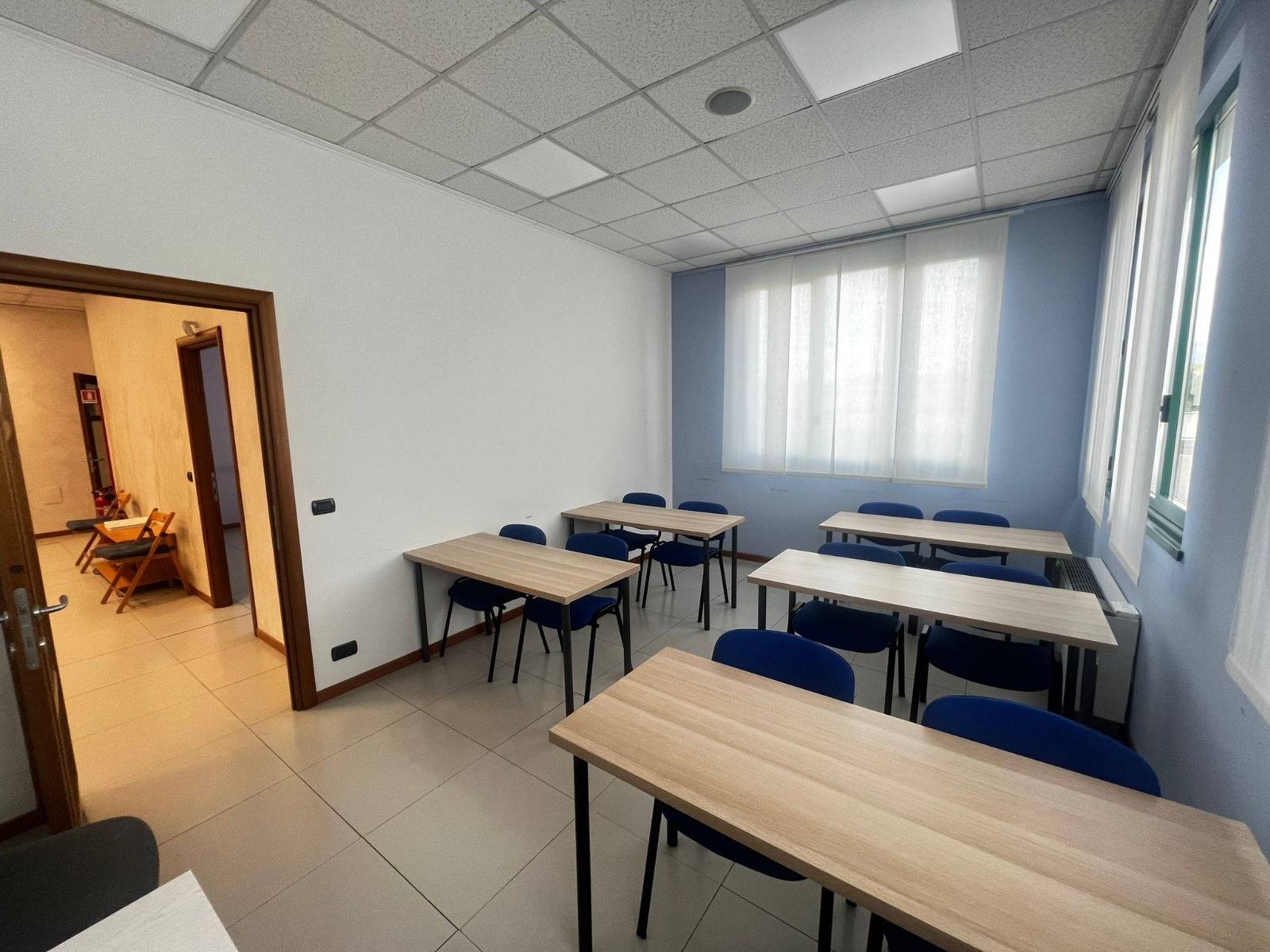 Locale commerciale in vendita a Rivoli