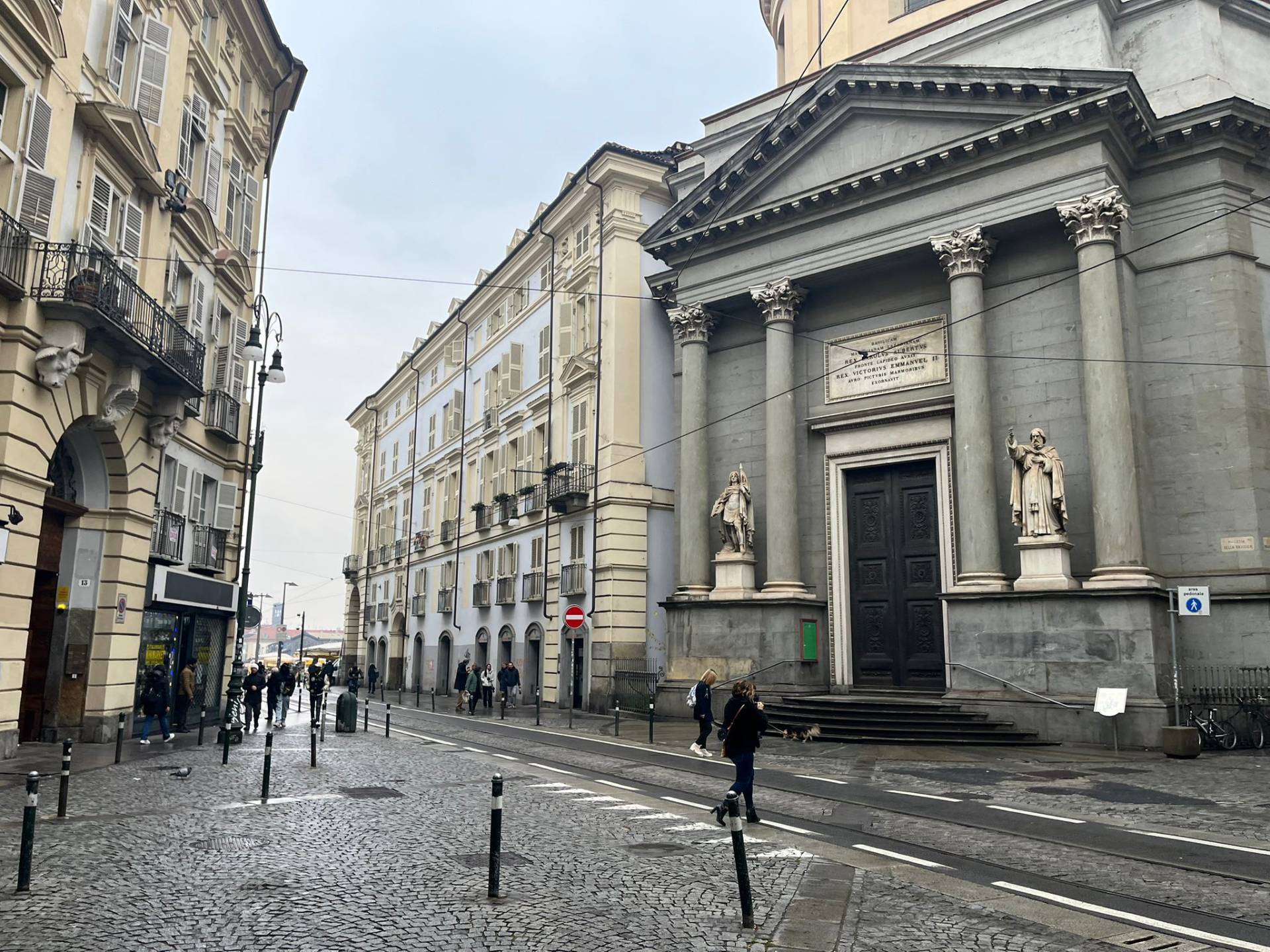 Locale commerciale in vendita a Torino, Centro