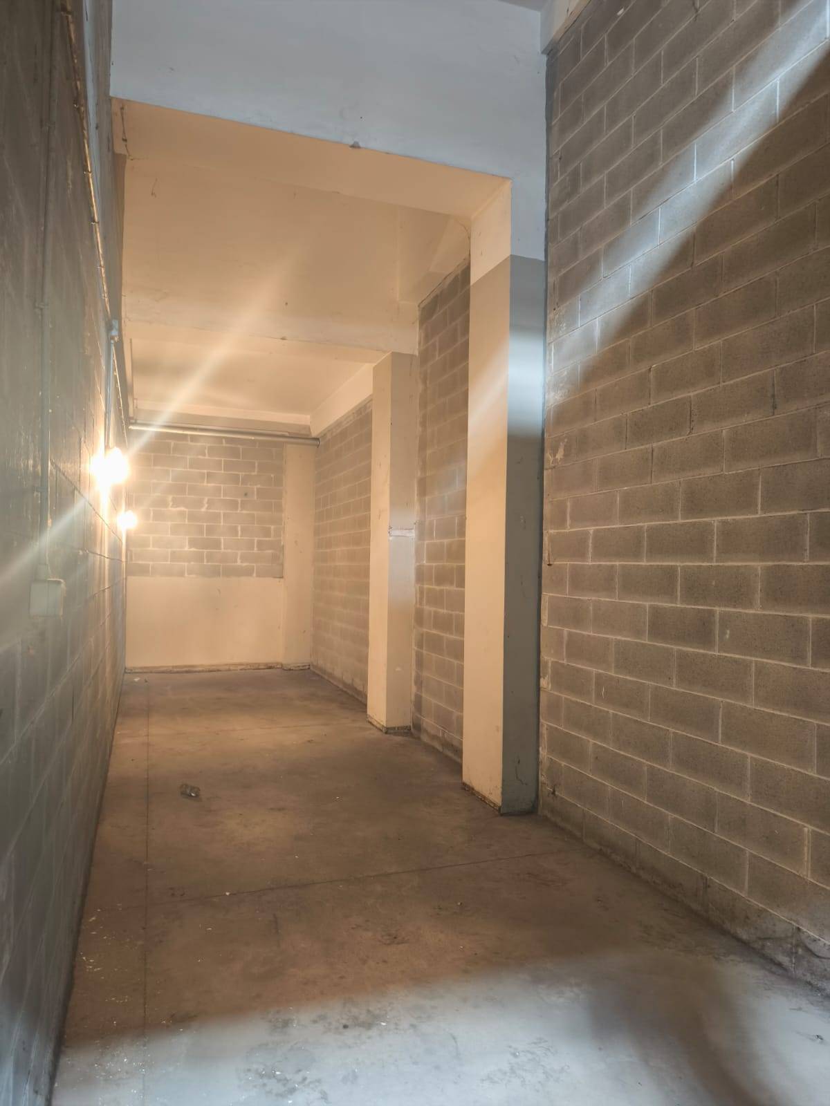 Box o garage in vendita a Torino, Parella