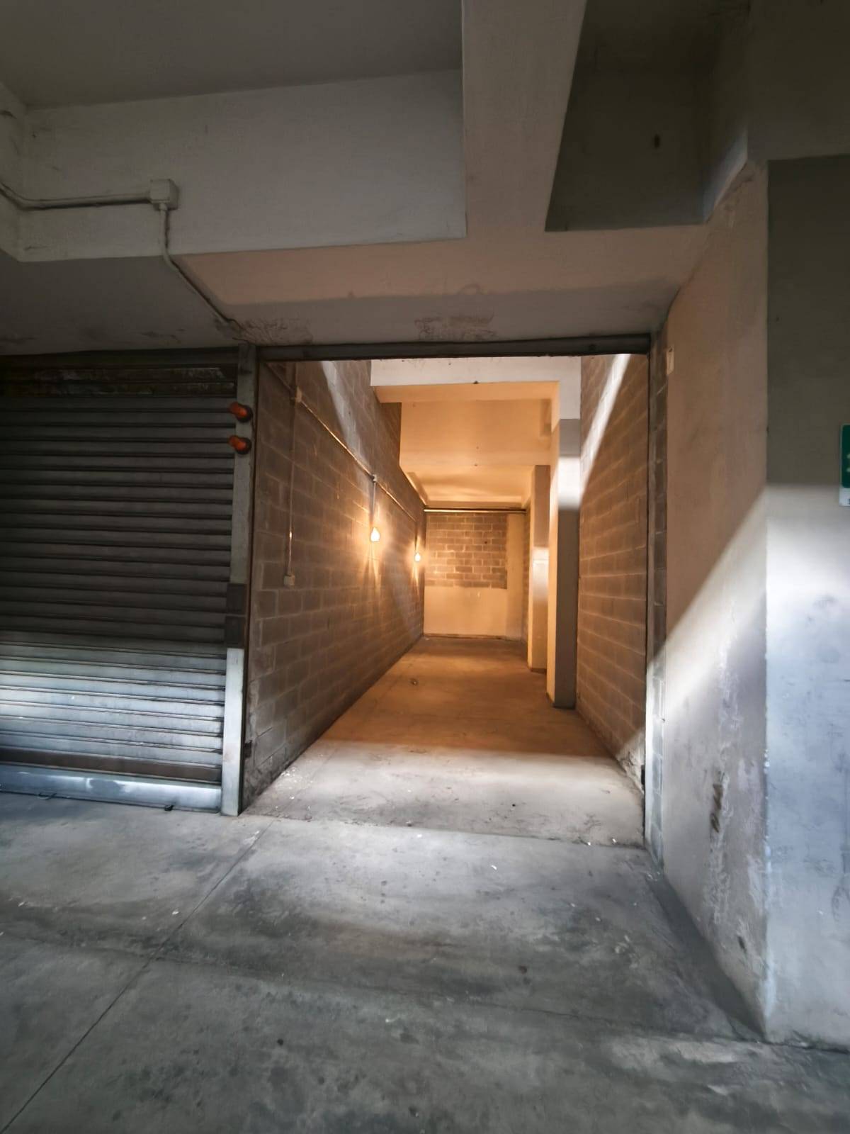 Box o garage in vendita a Torino, Parella