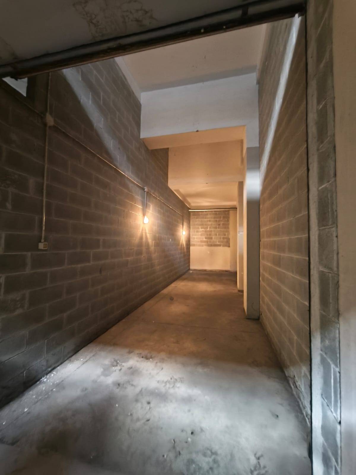 Box o garage in vendita a Torino, Parella