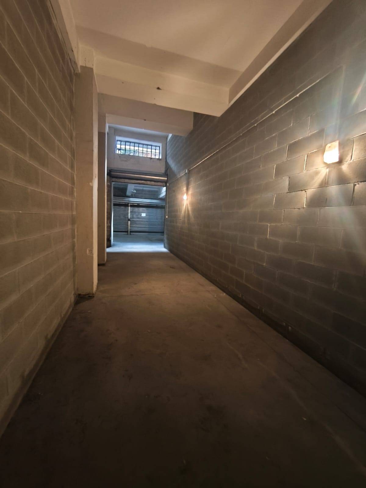 Box o garage in vendita a Torino, Parella