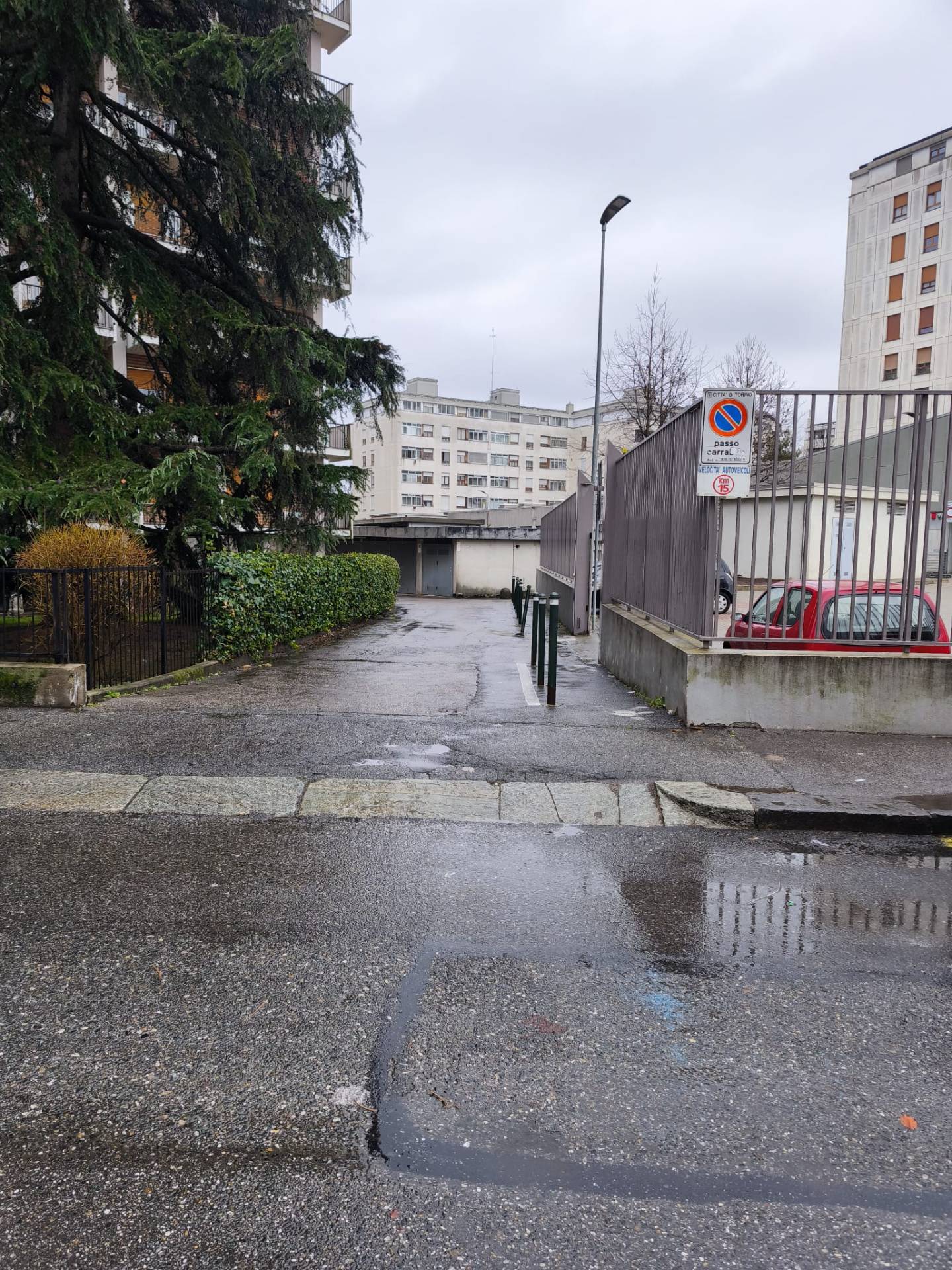 Box o garage in vendita a Torino