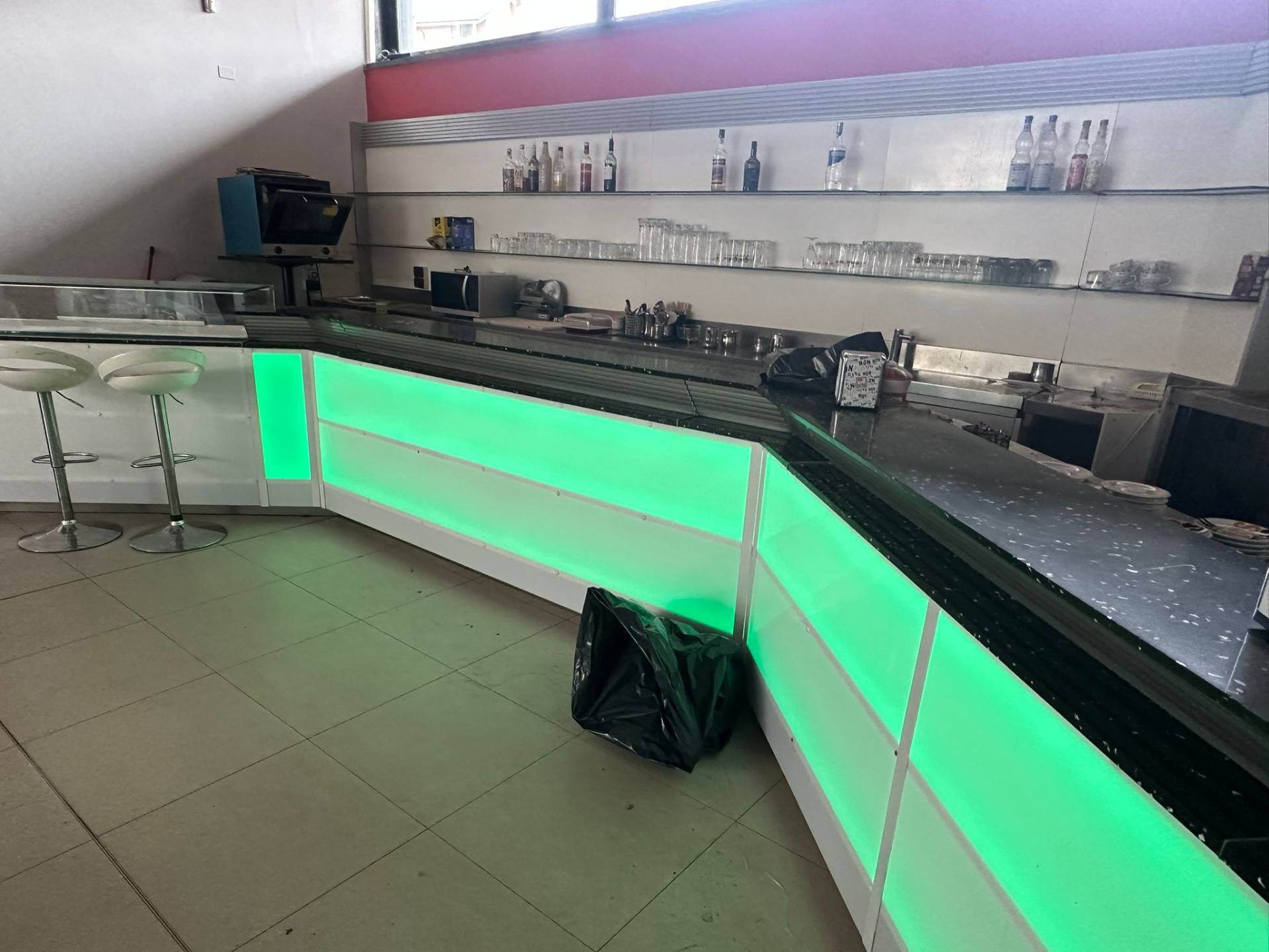 Attivit commerciale in vendita a Trofarello