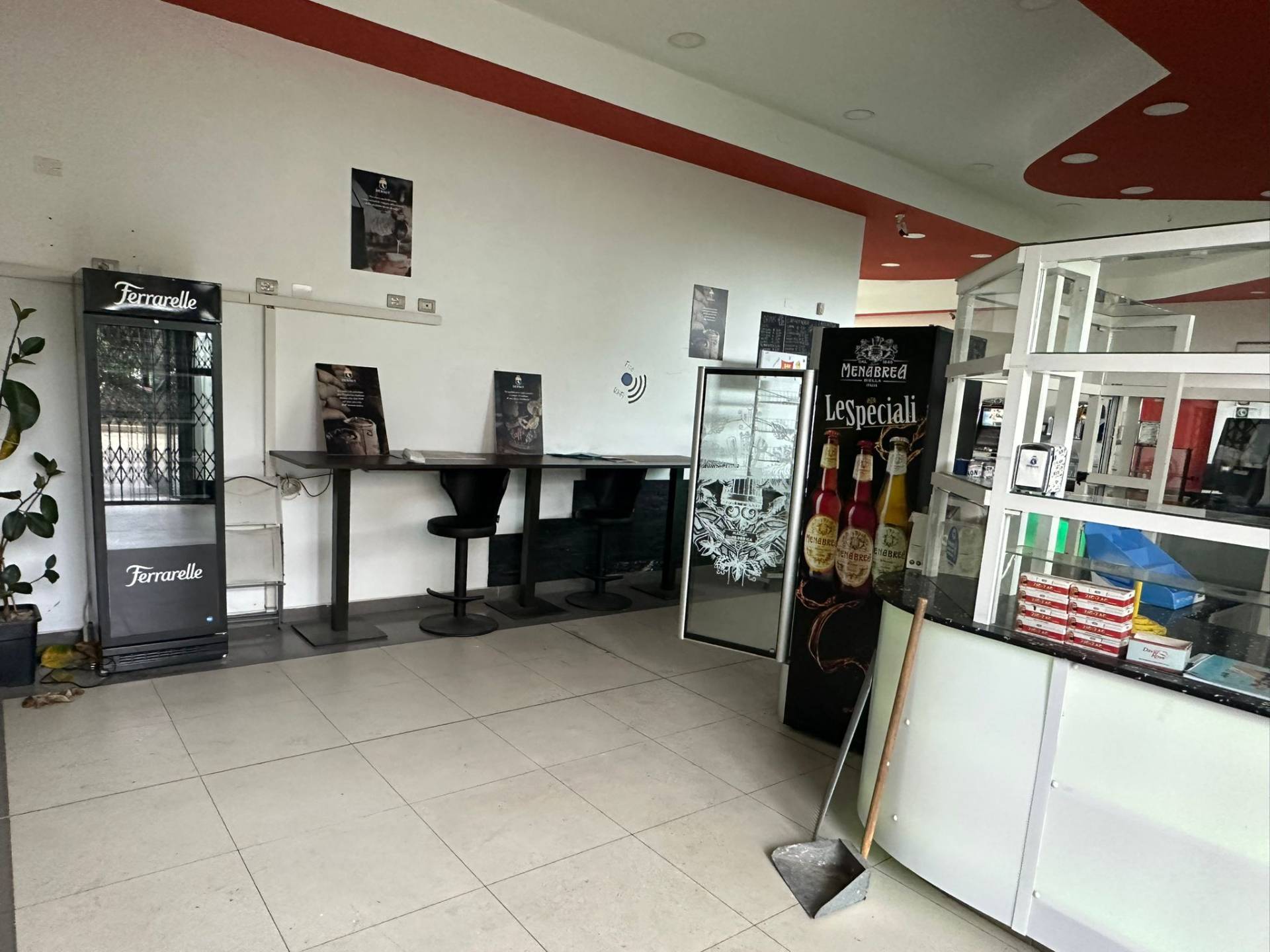 Attivit commerciale in vendita a Trofarello