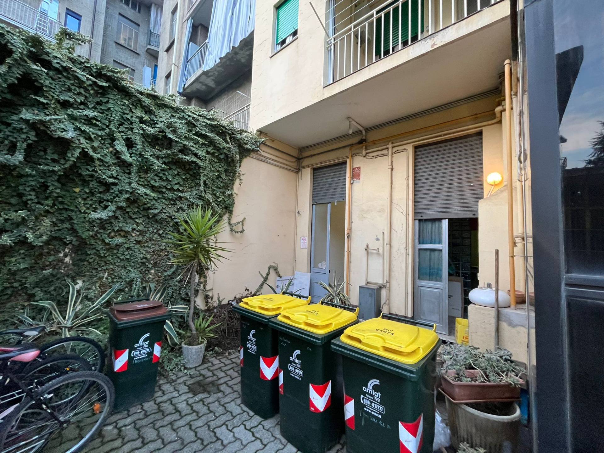 Locale commerciale in affitto a Torino