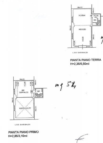 Locale commerciale in vendita a Modena, Centro storico