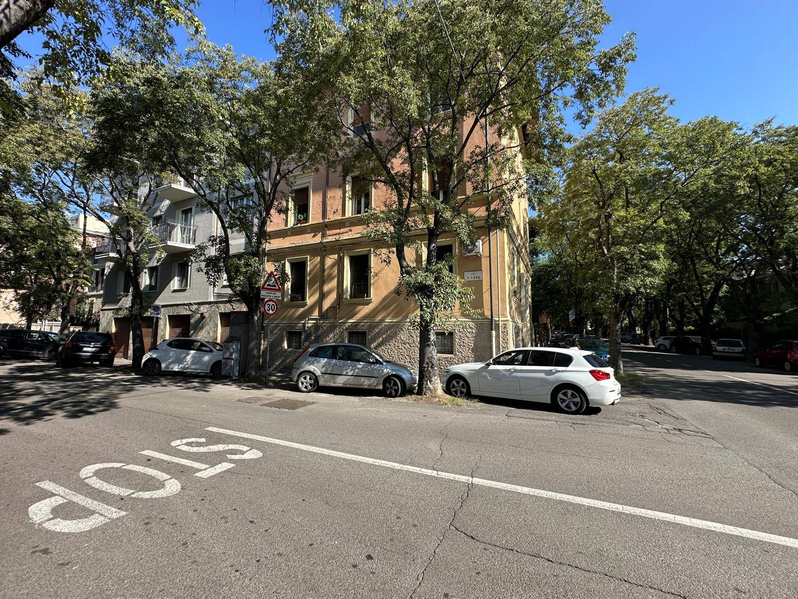 Locale commerciale in vendita a Modena, Sant' Agnese