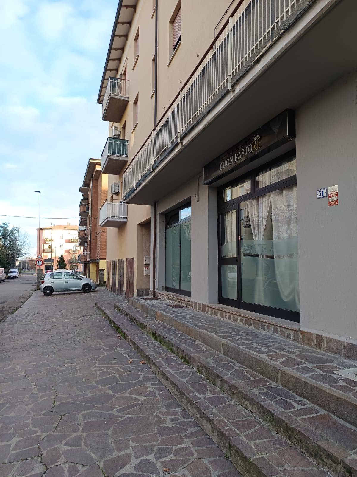 Locale commerciale in vendita a Fiorano Modenese, Spezzano