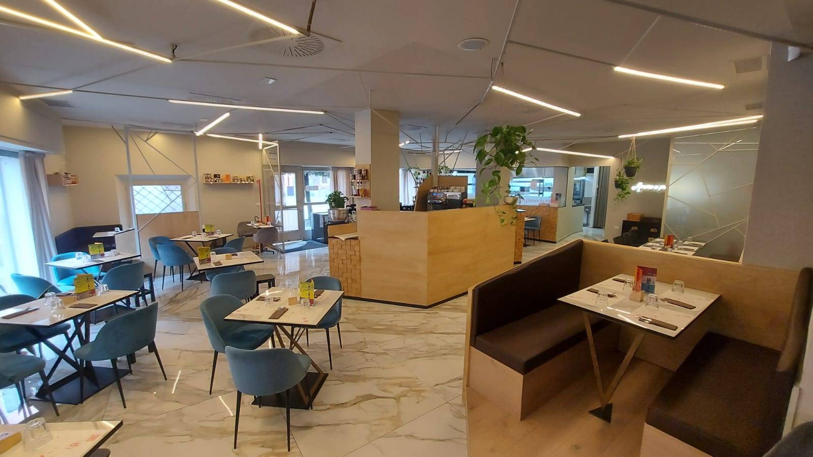 Attivit commerciale in vendita a Modena, Centro storico