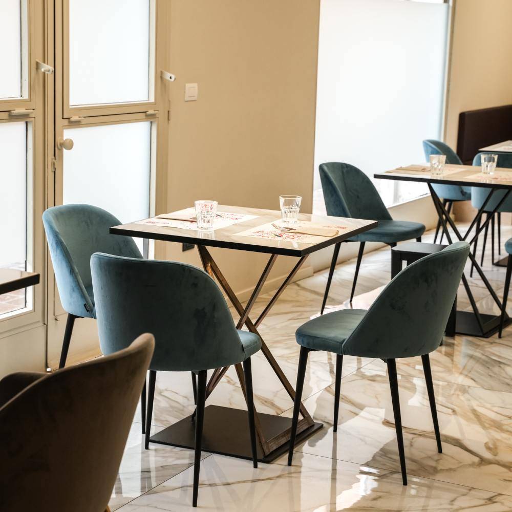 Attivit commerciale in vendita a Modena, Centro storico