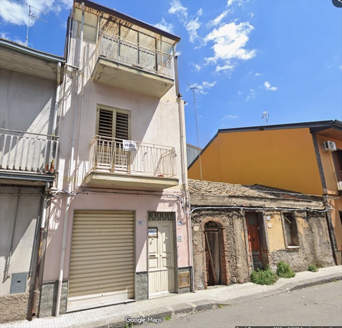 Casa indipendente da ristrutturare in via galliano, Randazzo
