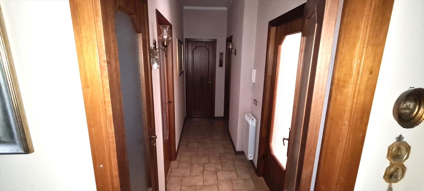 Trilocale con giardino in via mario rapisardi, Aci Castello