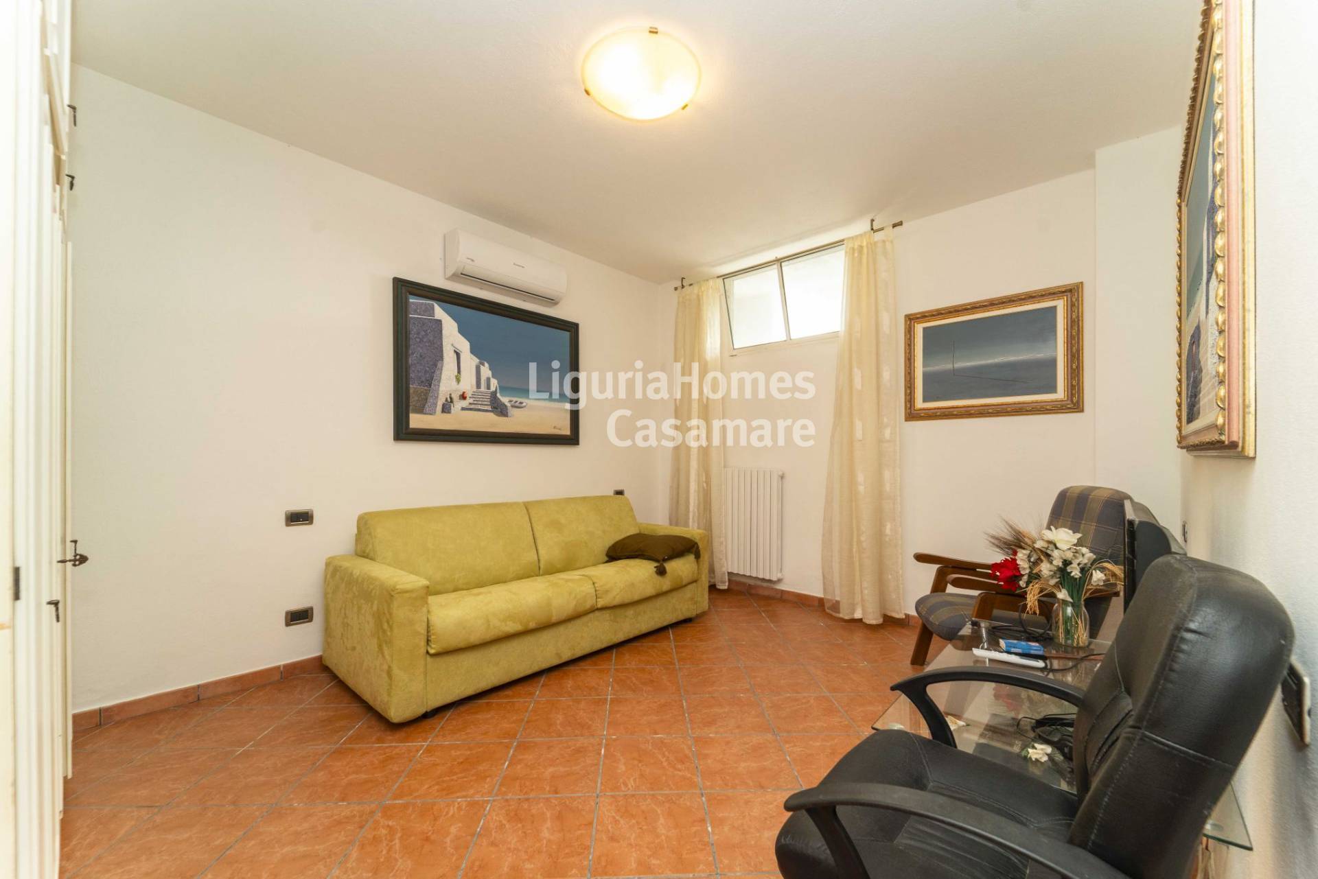 Villa in vendita a Cisano sul Neva