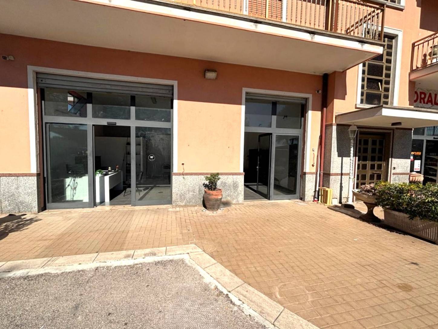 Attivit commerciale in affitto a Aprilia, Campoverde