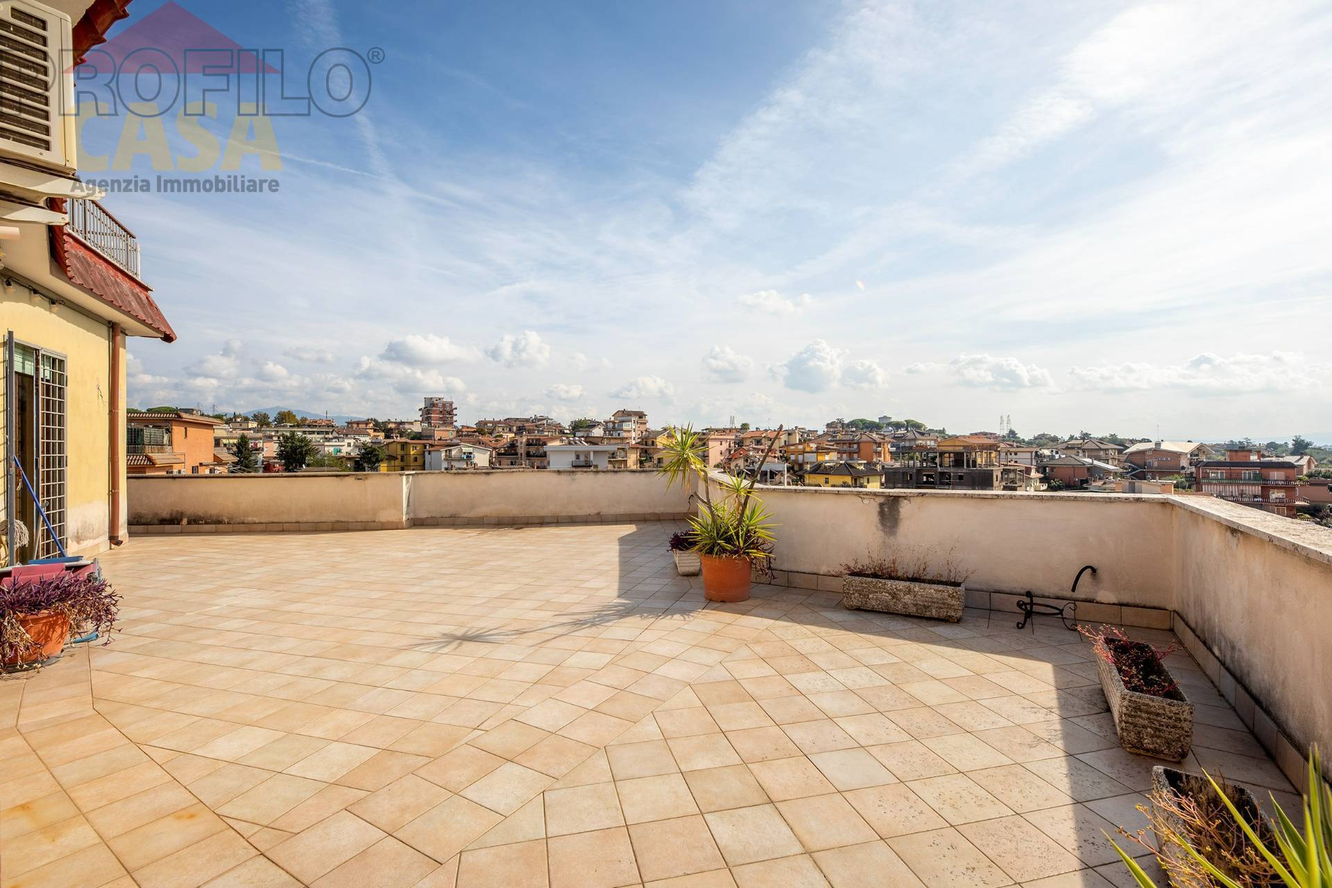 Appartamento in vendita a Fonte Nuova, Santa Lucia