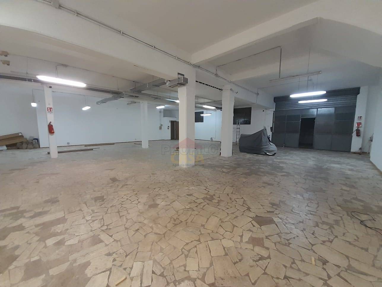 Attivit commerciale in affitto a Roma, Villa Verde