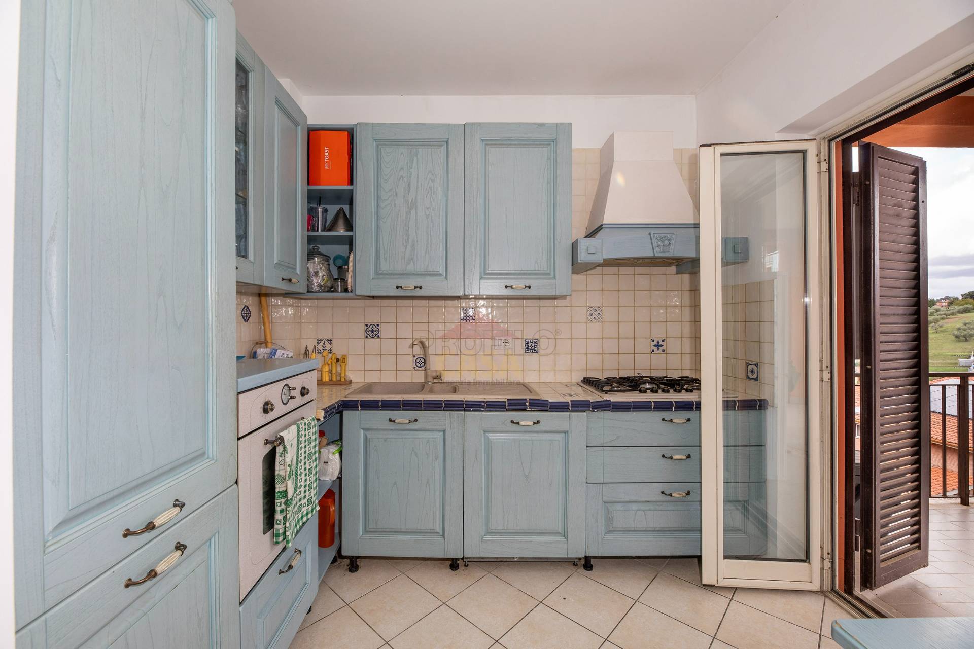 Appartamento in vendita a Fonte Nuova, Santa Lucia