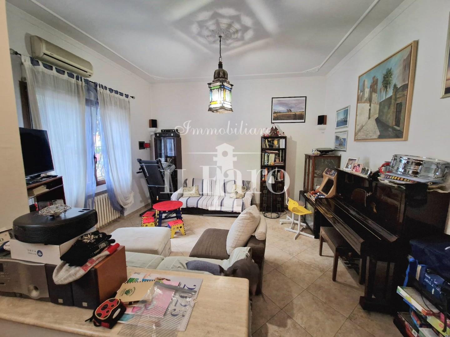 Villa con giardino a Campi Bisenzio