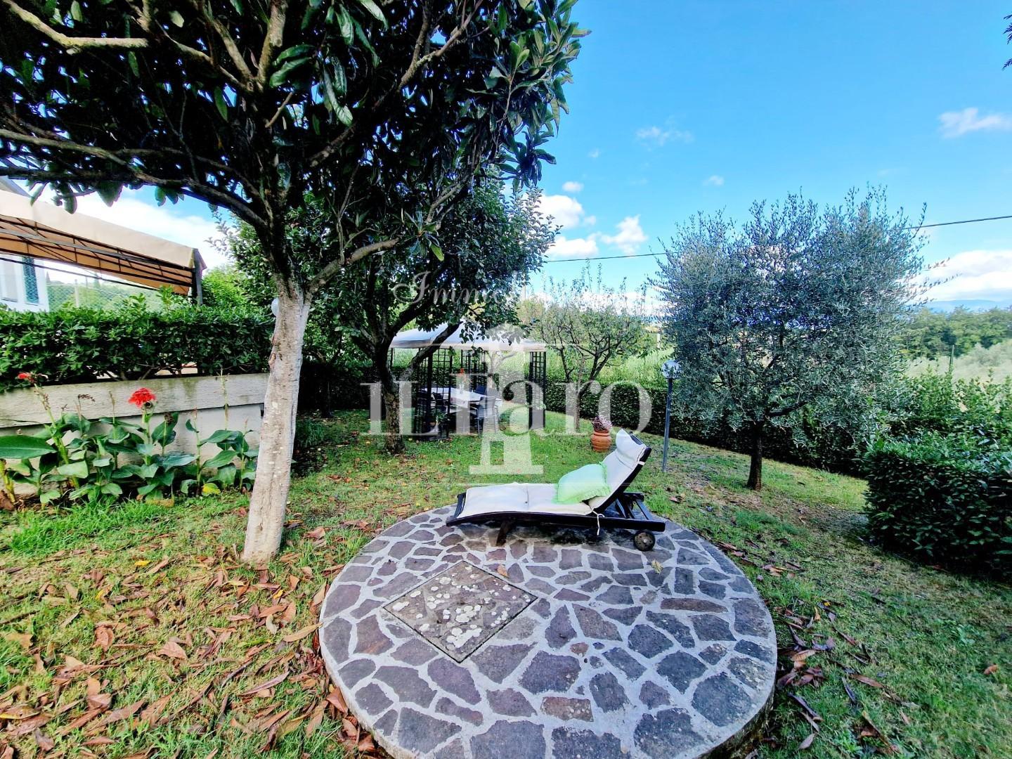 Casa indipendente con giardino a Signa