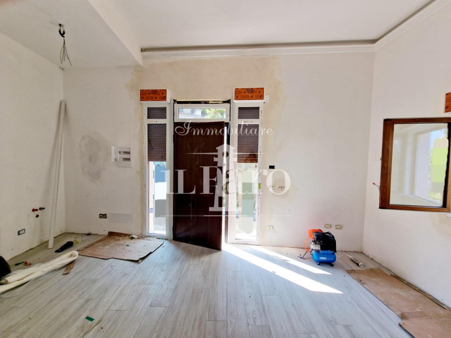 Bilocale ristrutturato a Signa