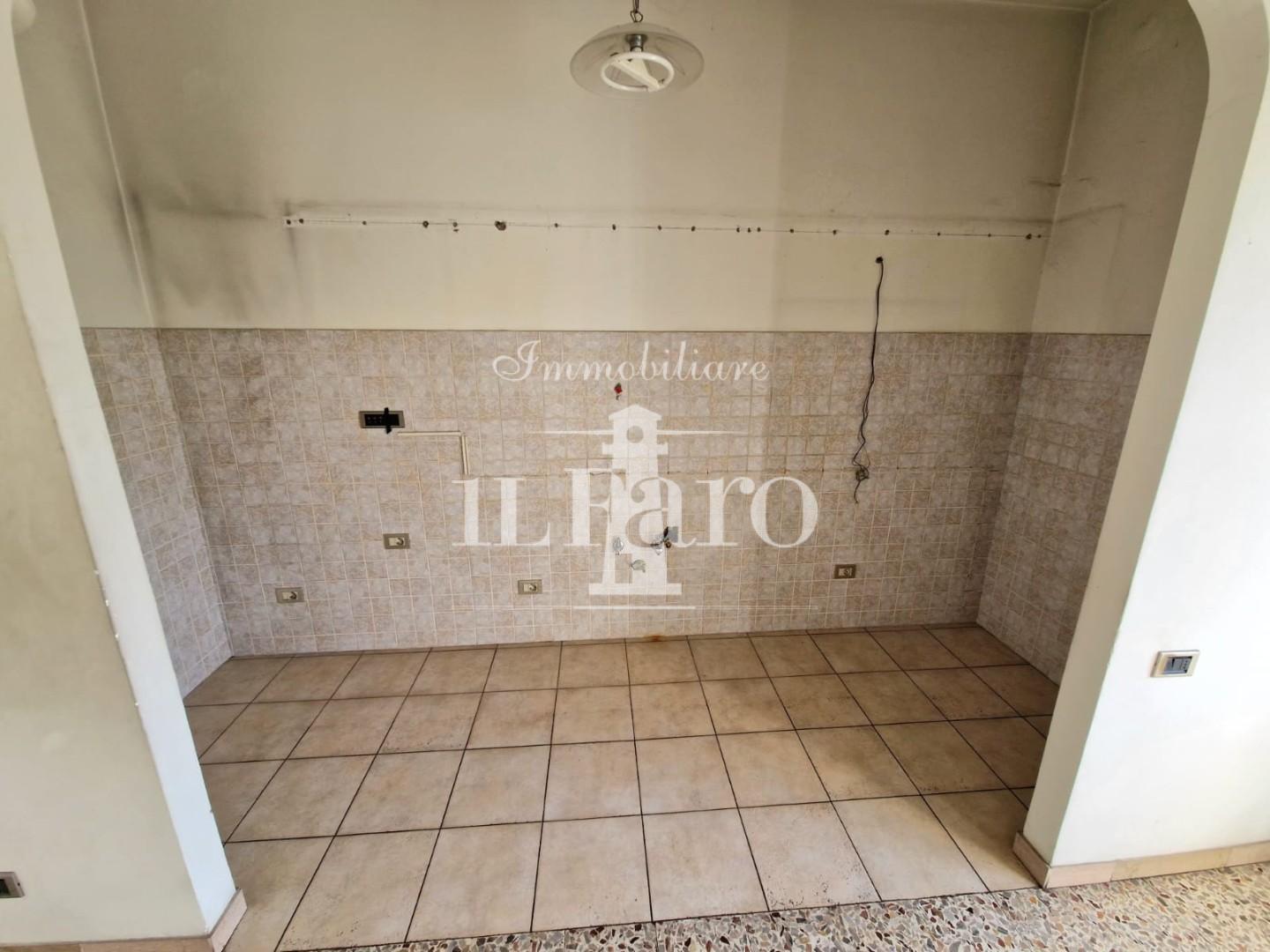 Trilocale in vendita, Prato la querce