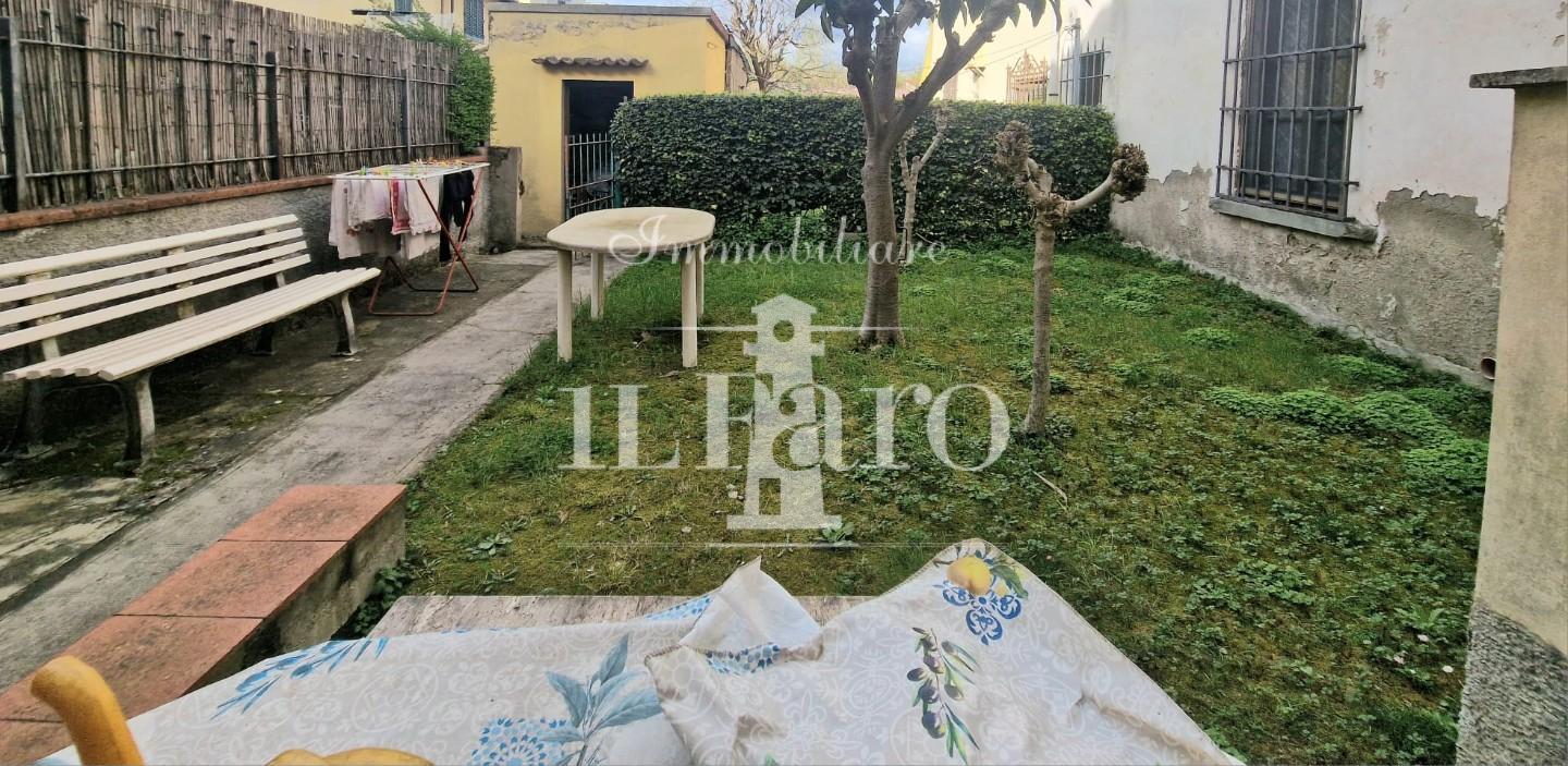 Casa indipendente con giardino, Campi Bisenzio san donnino