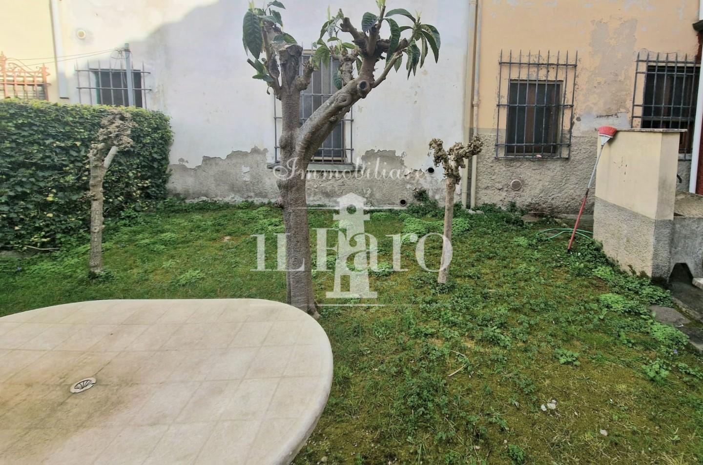Casa indipendente con giardino, Campi Bisenzio san donnino
