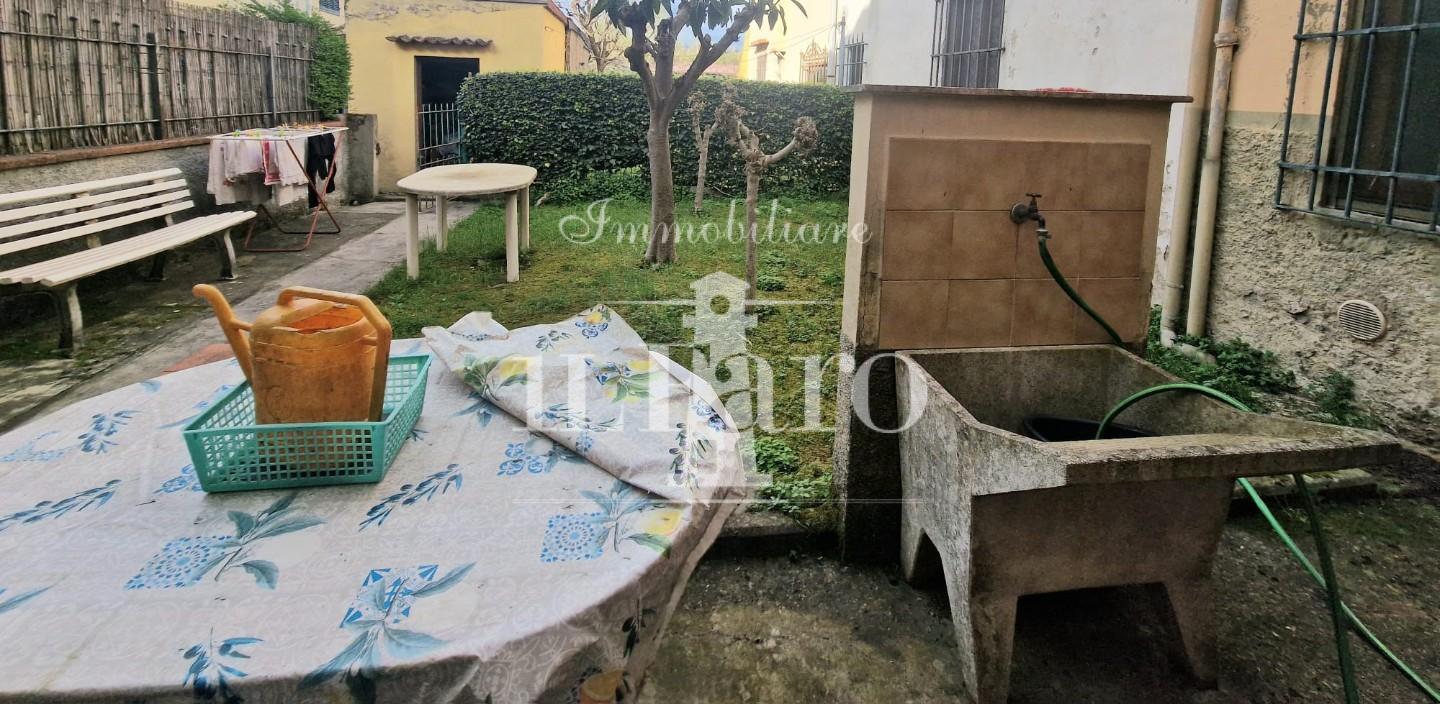 Casa indipendente con giardino, Campi Bisenzio san donnino