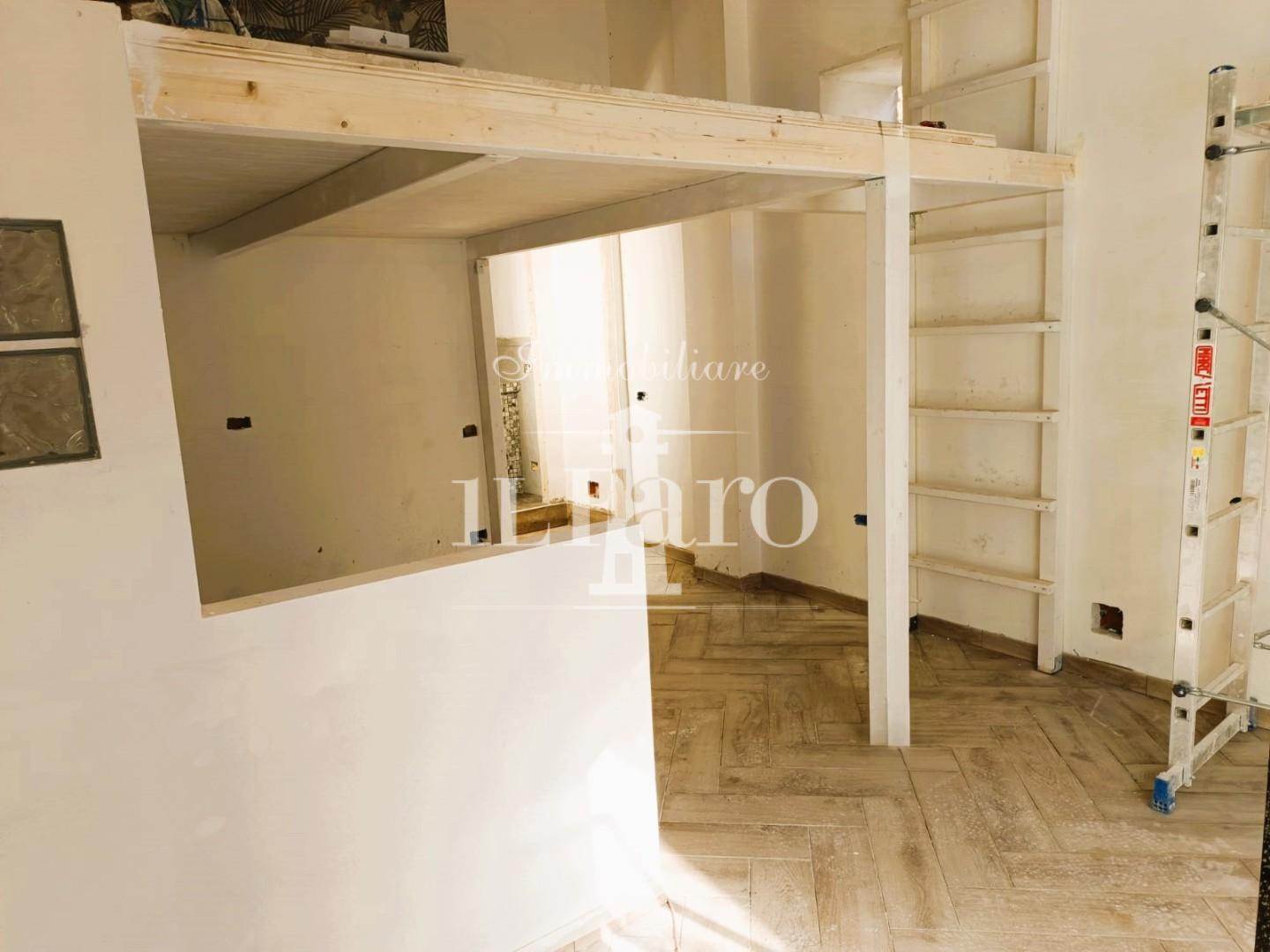 Monolocale ristrutturato a Signa