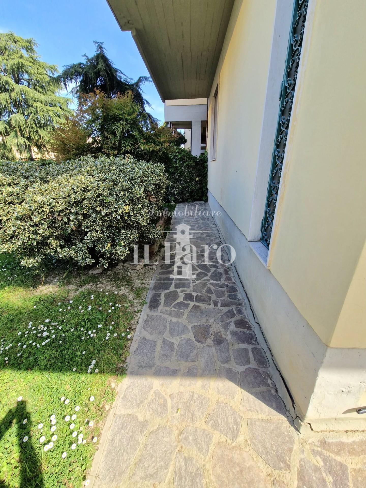 Appartamento con giardino a Campi Bisenzio