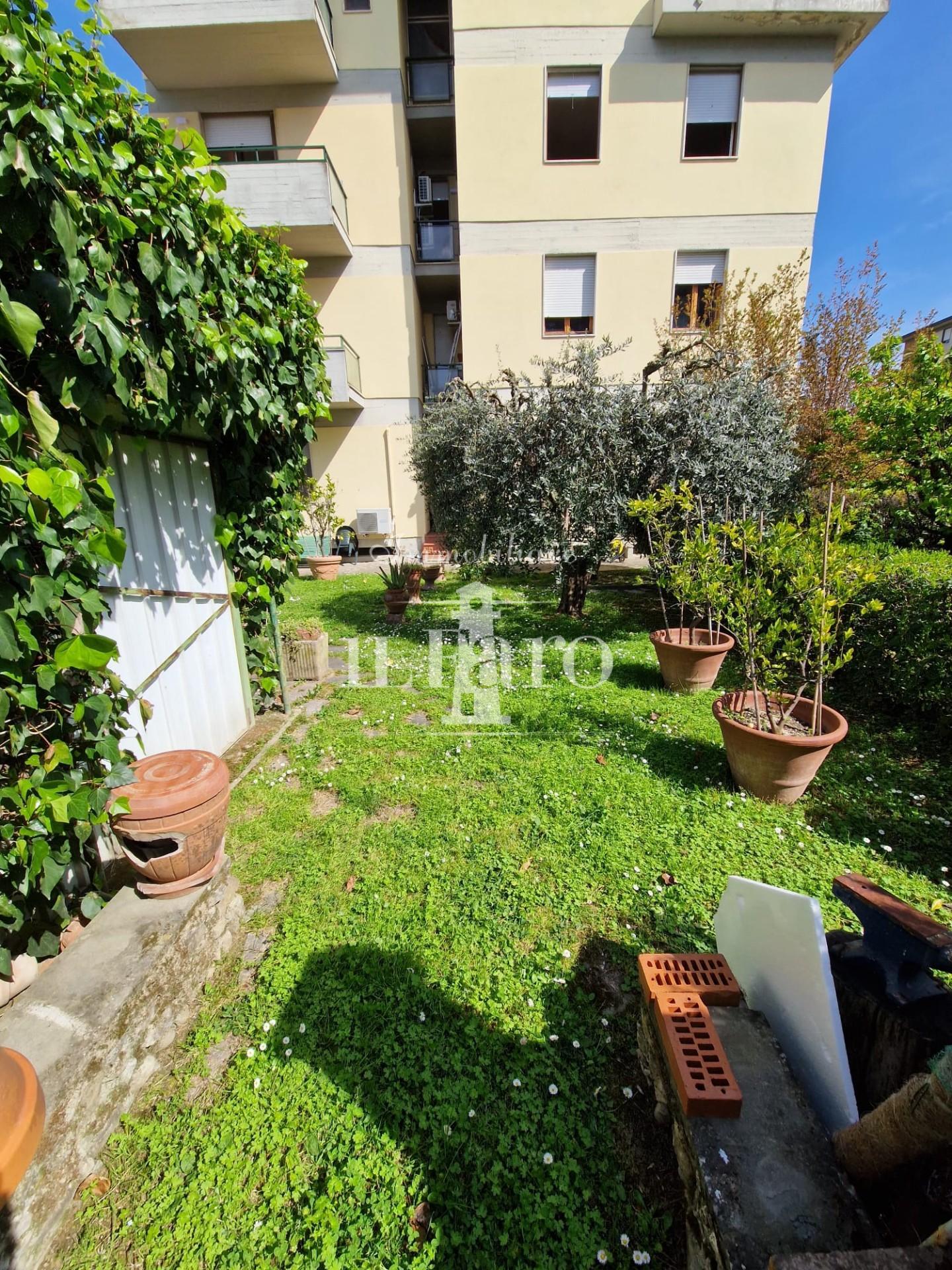 Appartamento con giardino a Campi Bisenzio