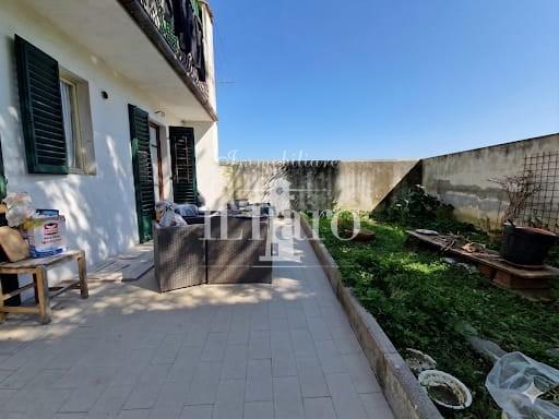 Trilocale con giardino, Firenze brozzi