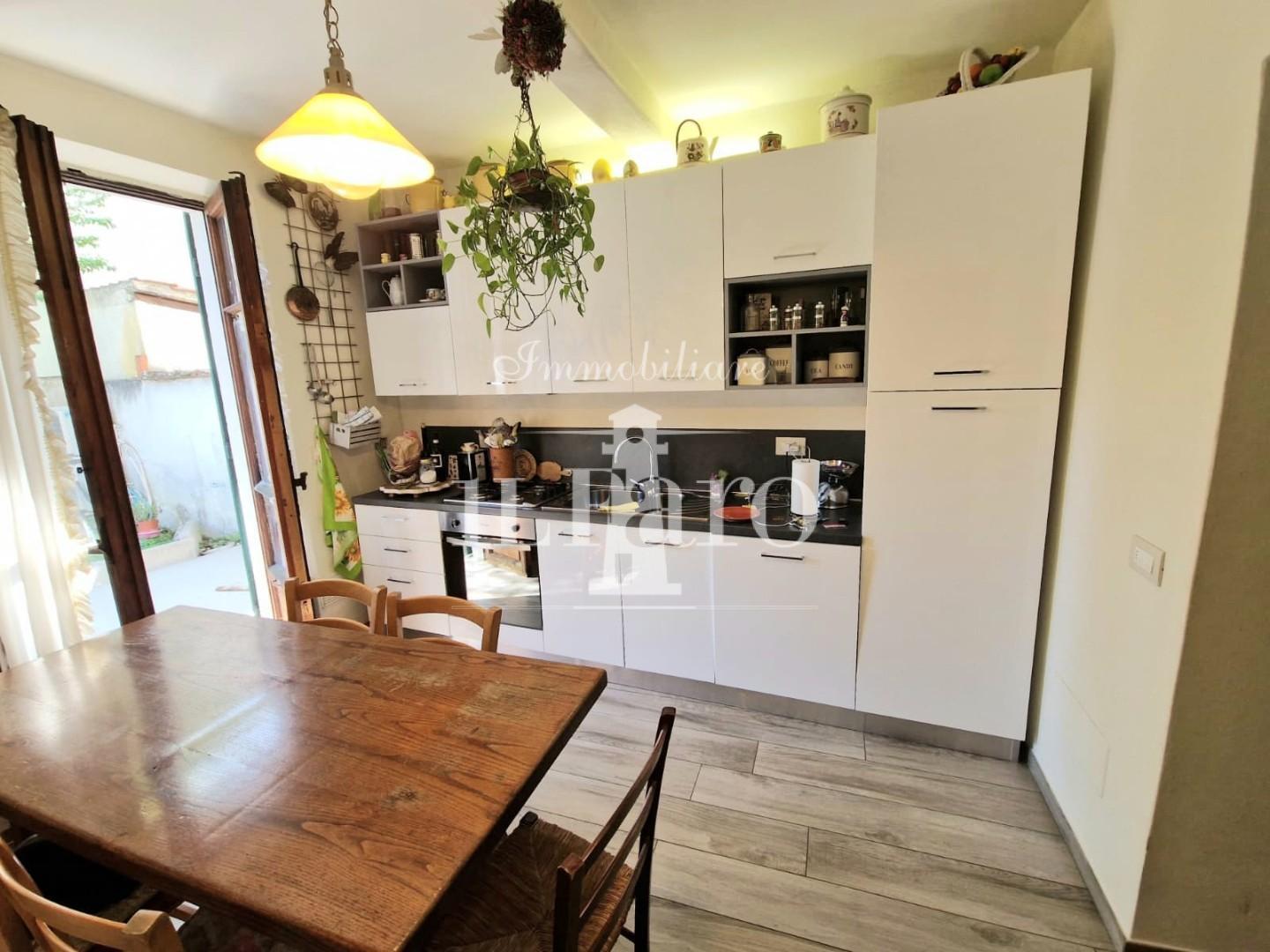 Trilocale con giardino, Firenze brozzi