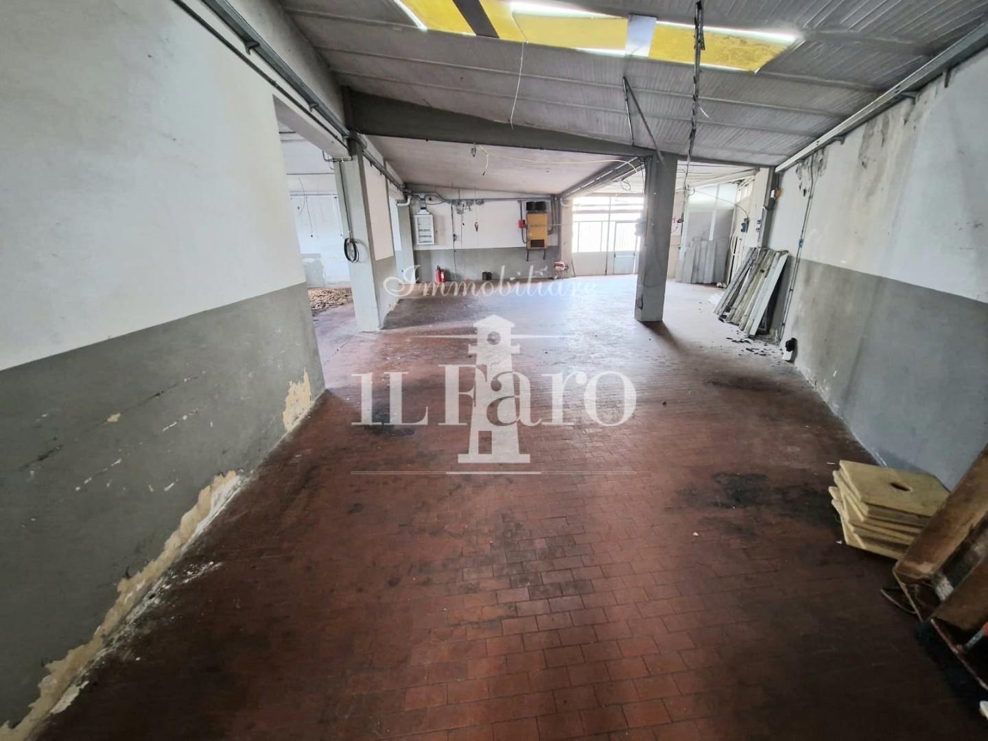Laboratorio da ristrutturare, Campi Bisenzio capalle