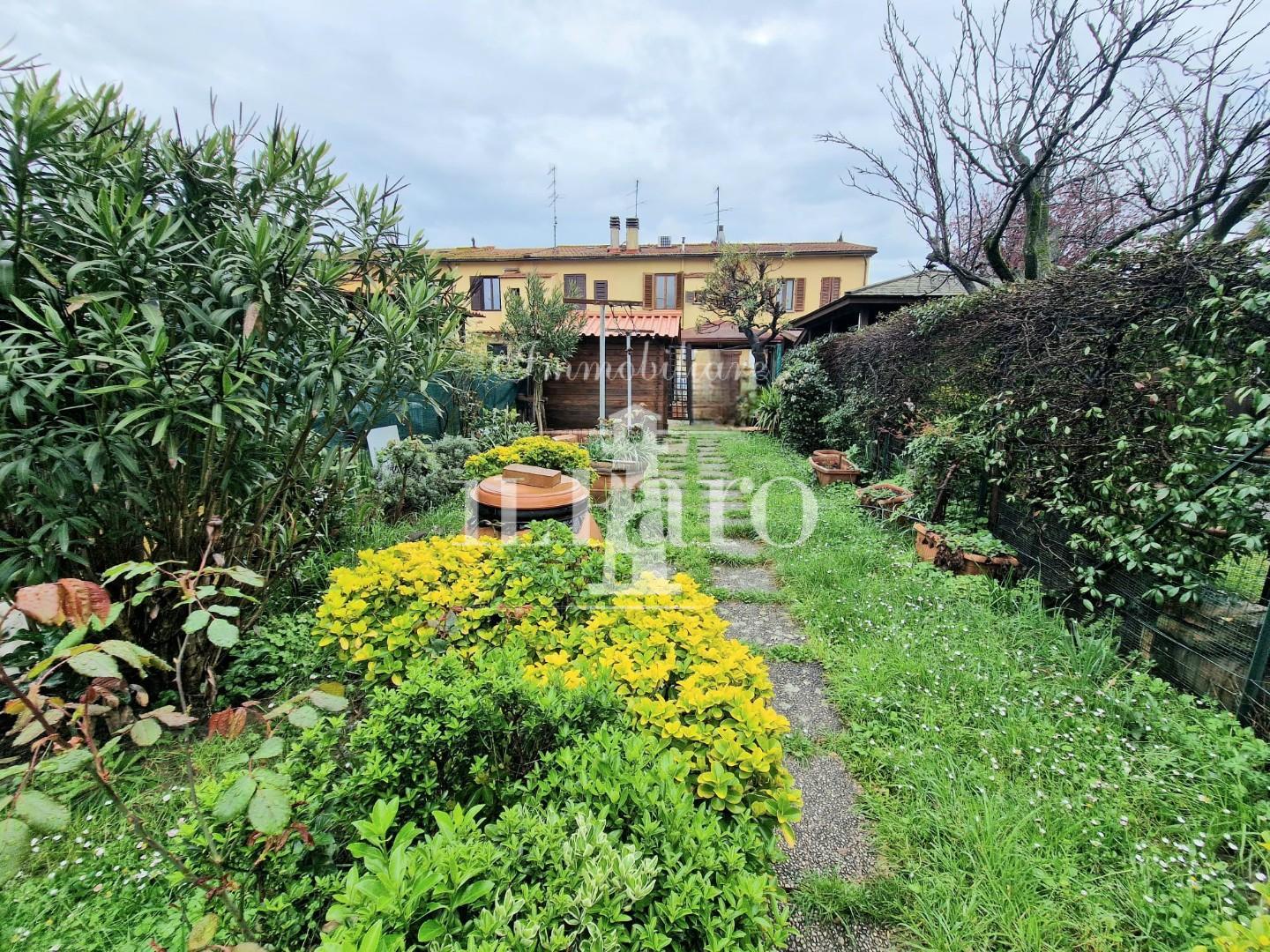 Casa indipendente con giardino a Sesto Fiorentino